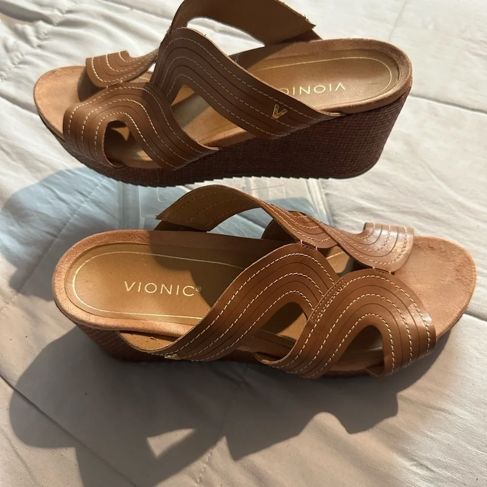 Vionic Brown Wedge Sandals